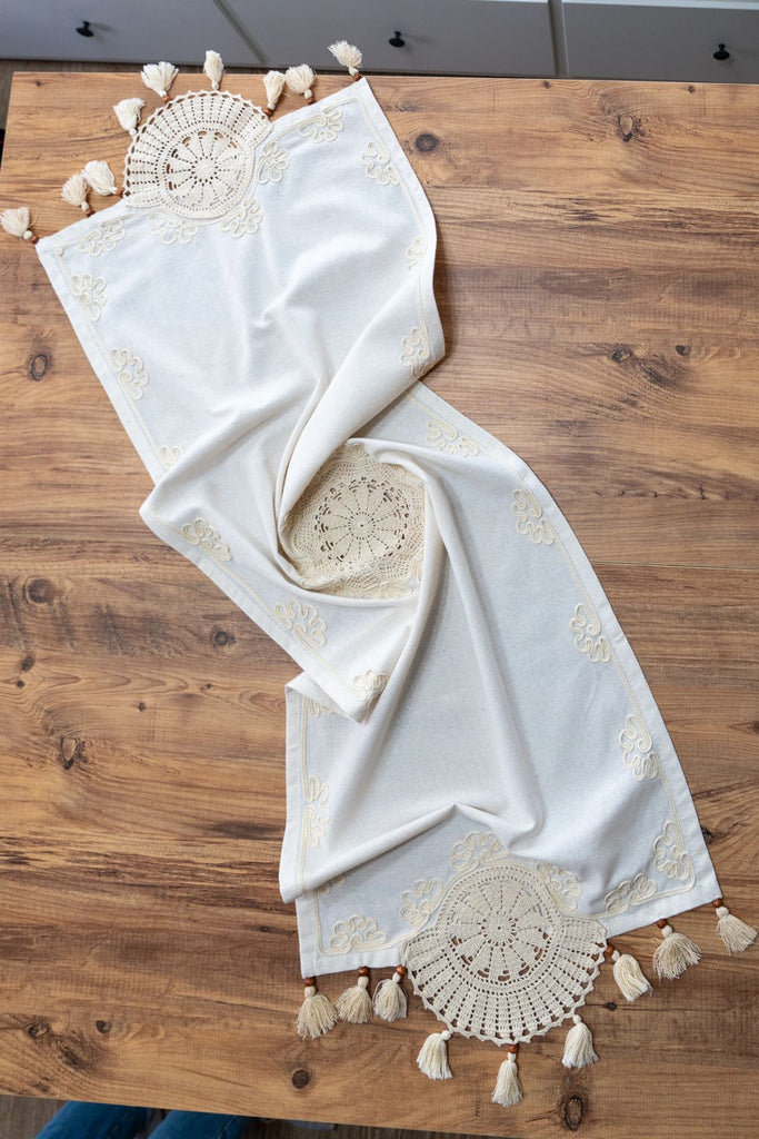 Krem Nakışlı Dantelli Keten Runner 50x130 cm