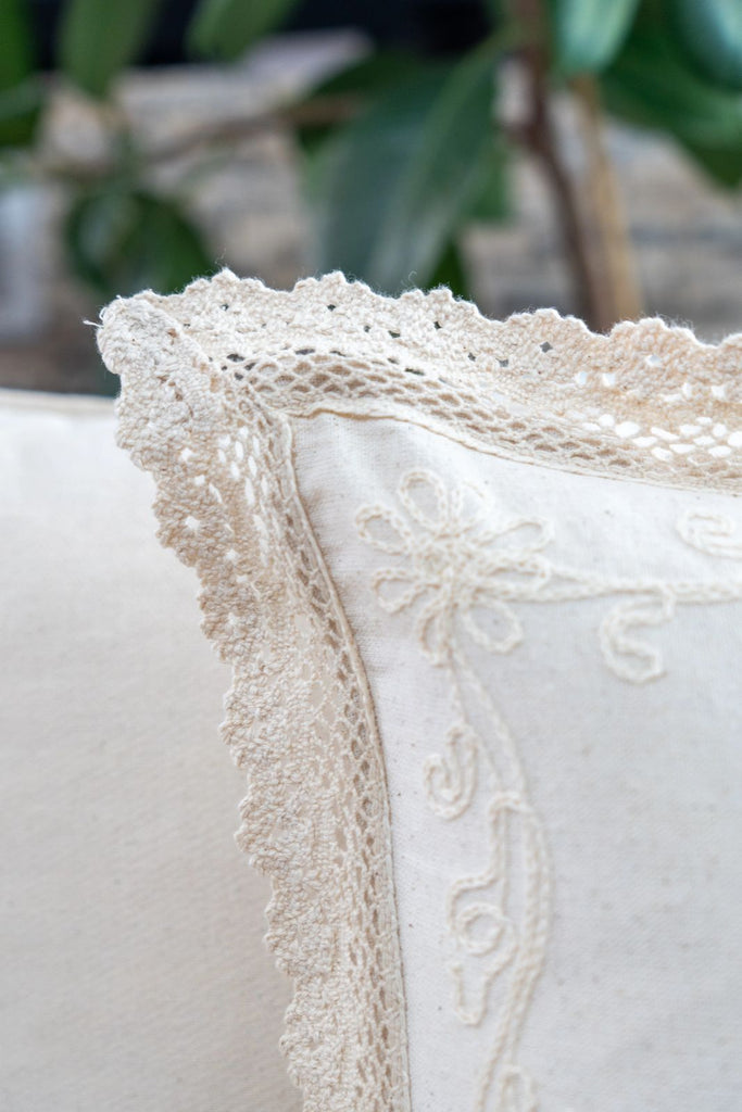 Koton,Dantelli Gri Detaylı Kırlent Kılıfı