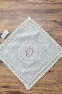 Pembe Dantelli Keten Supla Amerikan Servisi 45x45 cm