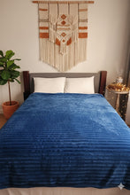 Görseli Galeri görüntüleyiciye yükleyin, NATURAL LİFE CONCEPT LACİVERT ÇİFT KİŞİLİK BATTANİYE