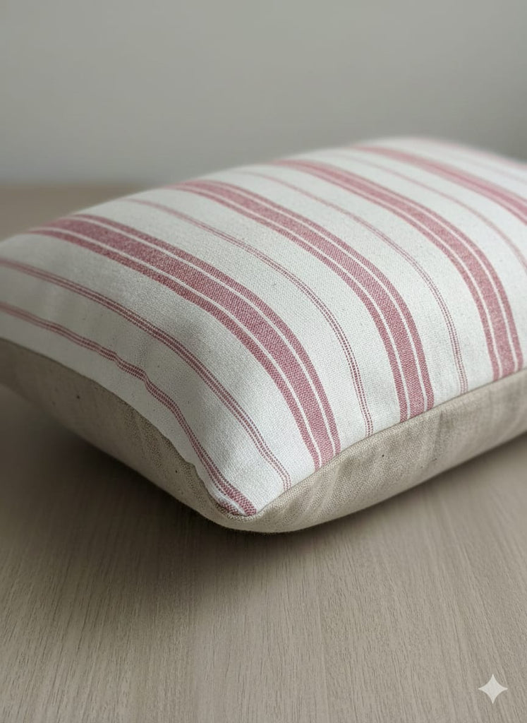 Kırmızı Çizgili Keten Yastık Kılıfı