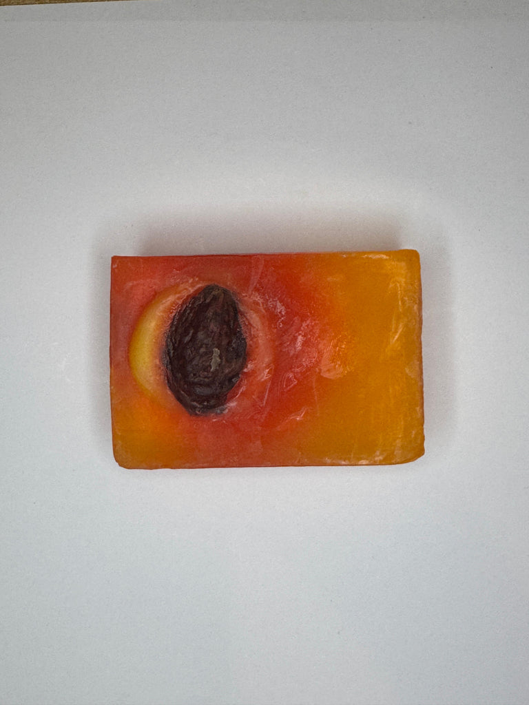 Doğal şeftalili duş jeli sabunu